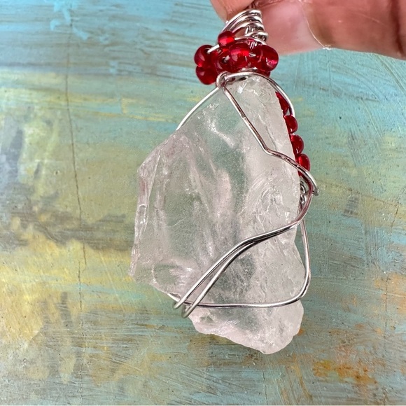 Handmade Sea Glass Pendant Red Accent Beads Silver Tone Wire Wrapped 1915 R - Picture 2 of 11